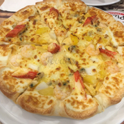 Pizza hải sản nâng cấp viền phô mai