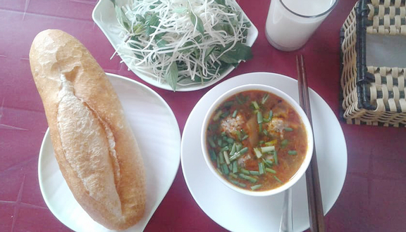 Bánh Mì Xíu Mại Đà Lạt - Nguyễn Công Trứ
