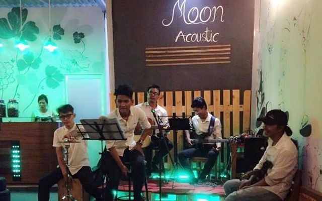 Moon Coffee Acoustic