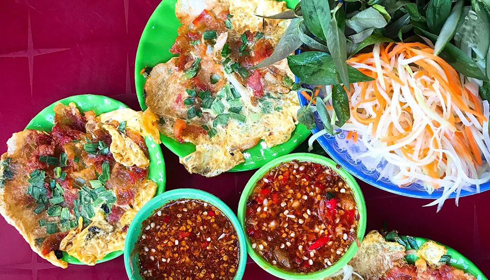 Bánh Ép Chị Huệ - Lê Ngô Cát ở Huế | Foody.vn