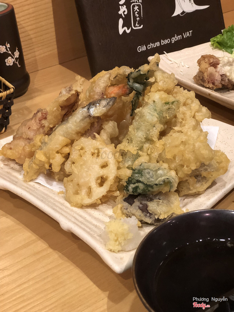 Nhìn hình thì ko thấy to nhưng thực sự là phần tempura này rất rất nhiều đồ!!!