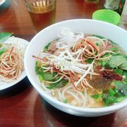 Bún bò huế Trịnh - 35k