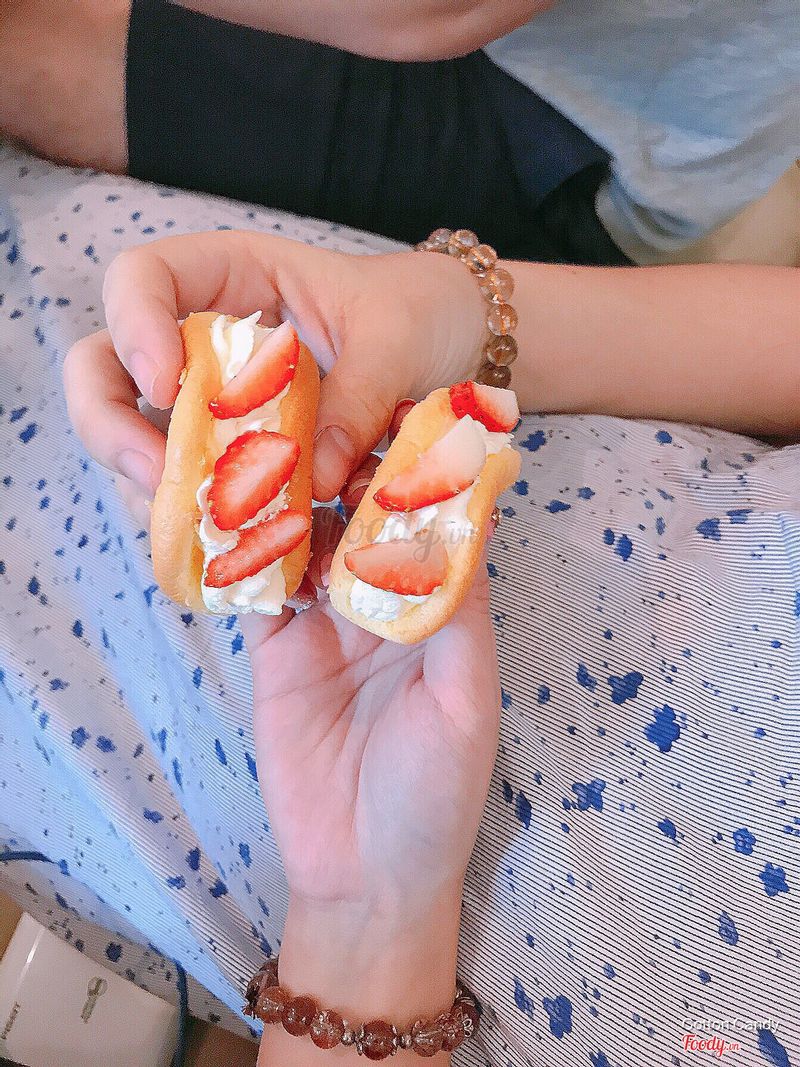 Strawberry Omelette.