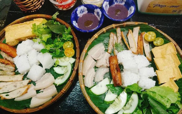 Việt Foods - Bún Đậu Mắm Tôm Và Ăn Vặt