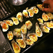 Oyster with cheese - Hàu nướng phô mai