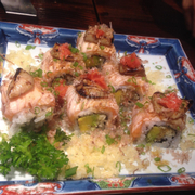 Sushi cá hồi và gan ngỗng