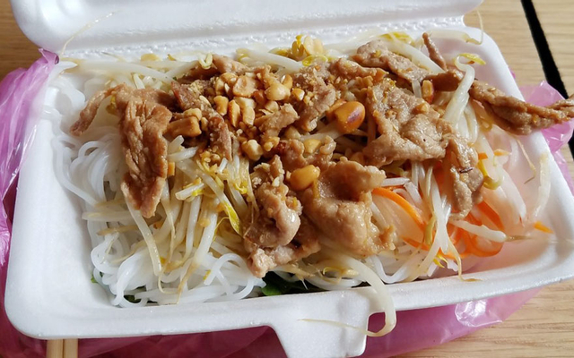 Bún Thịt Xào - Nguyễn Biểu