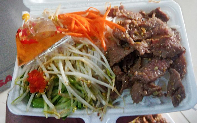 Hồng Cẩm - Bún Thịt Cuộn Nướng & Bún Thịt Bò Xào