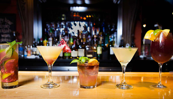 Heyla Cocktail Bar