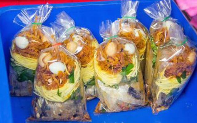 Bánh Tráng Trộn Cô Ba Sài Gòn
