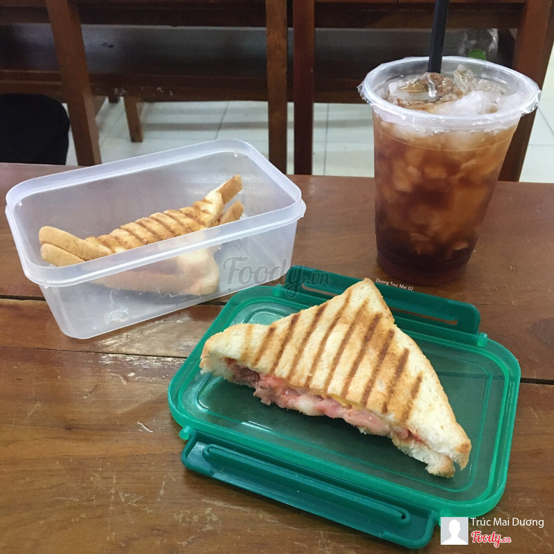Sandwich Pate & Trứng + Hồng Trà 