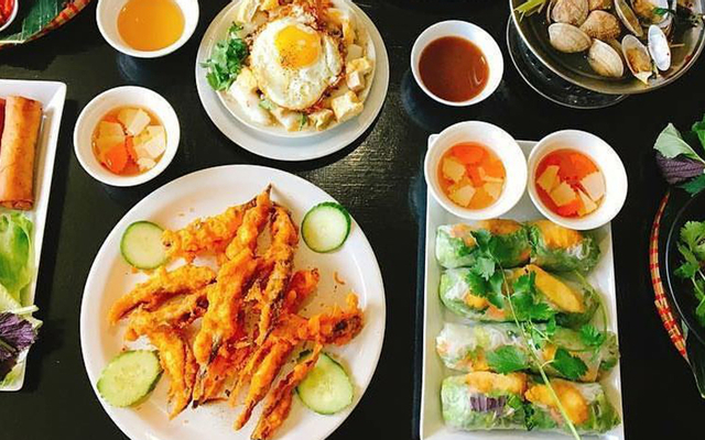 Hanoi Corner Restaurant - Danang Golden Bay