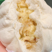 Bánh bao gà phomai