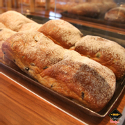Bánh Ciabatta Ô liu 올리브 치아바타 - 60.000 ₫

Chiếc bánh Ciabatta Ô liu được tạo nên từ bột mì, bột ngũ cốc, sữa tươi, dầu ô liu, khoai tây, quả ô liu, mật ong.