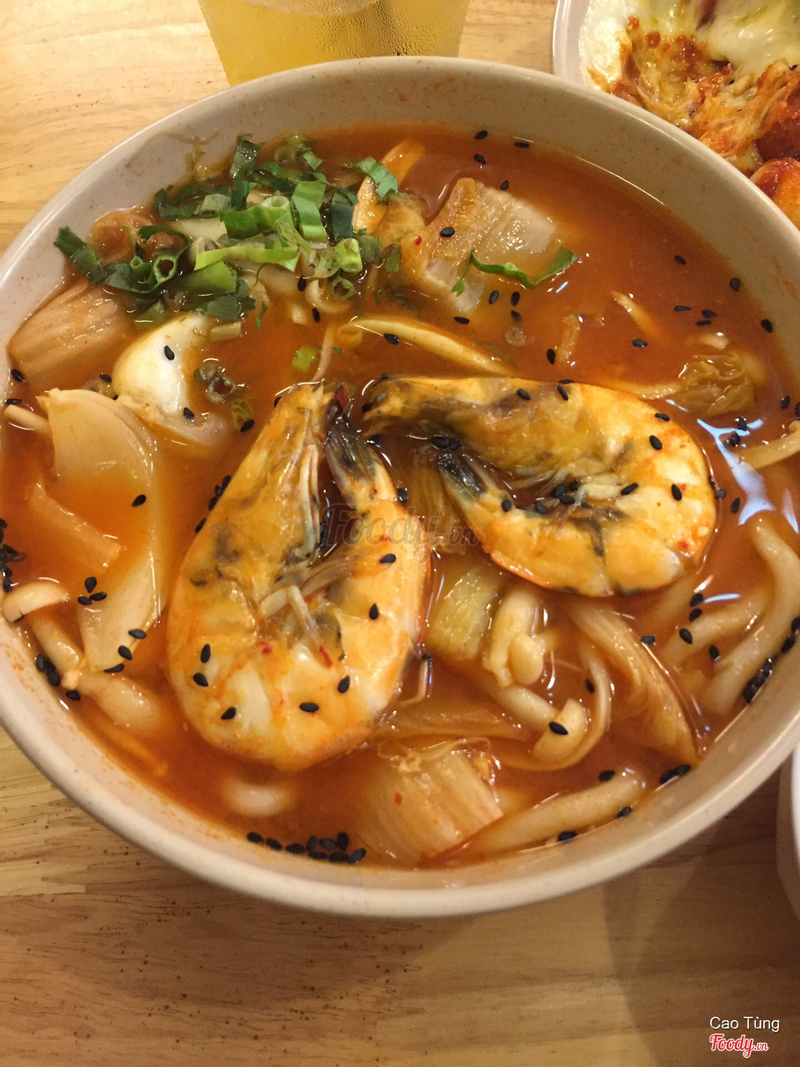 Udon chua cay hải sản