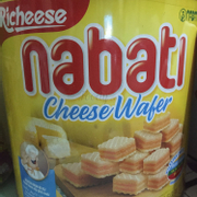 Bánh Nabati nhân fomai