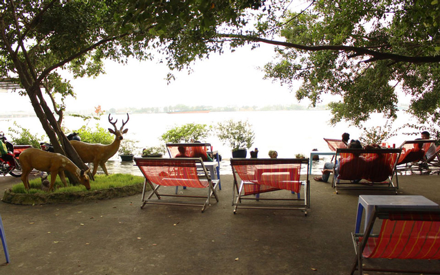 Tao Ngộ Cafe - Cafe Bờ Sông
