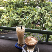Cafe dừa + sữa tươi trân châu đường đen