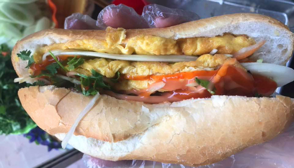 Bánh Mì Cô Phương - Nguyễn Du