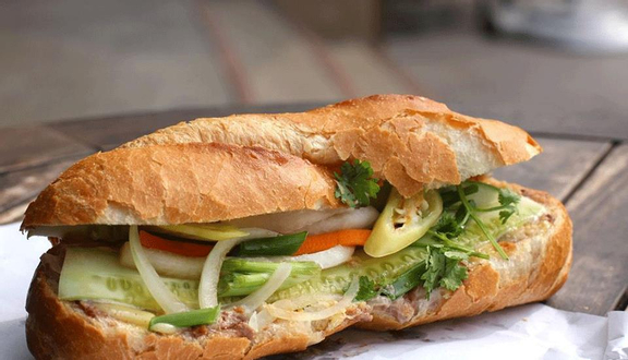 Bánh Mì & Xôi Mặn - Minh Phụng