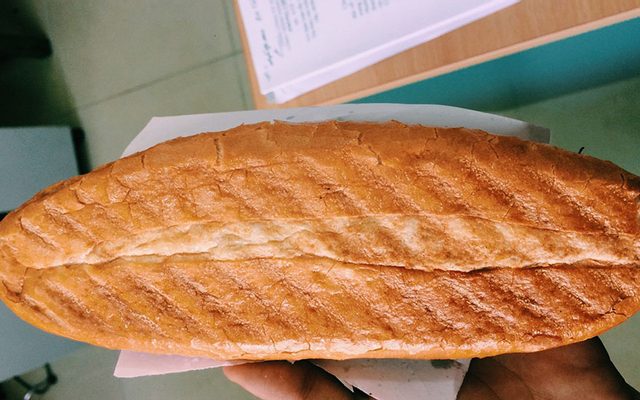 Bánh Mì Ép HB - Dương Vân Nga