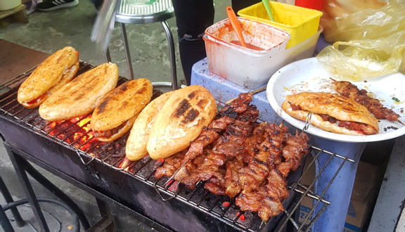 Bánh Mì Nướng Muối Ớt & Thịt Xiên - Trần Duy Hưng