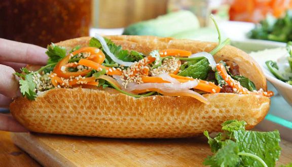 Ngọc Ánh - Bánh Mì Hà Nội - Nguyễn Hữu Cầu