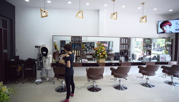 Tanny Vu Beauty Salon - Nguyễn Quý Đức