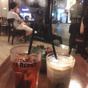 Trà cam đào và Slow coffee (coffee dành cho các bạn iu cafe mà thích chút kem ngậy ngậy như mình)