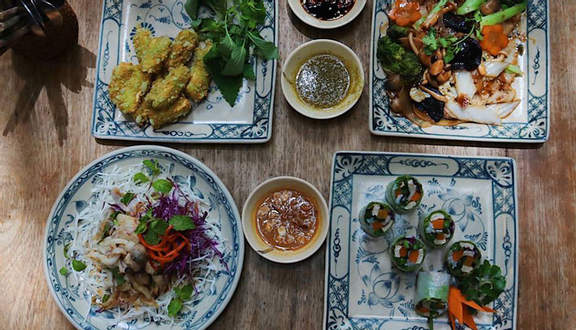 Here & Now - Vegetarian Restaurant & Coffee - Phạm Viết Chánh