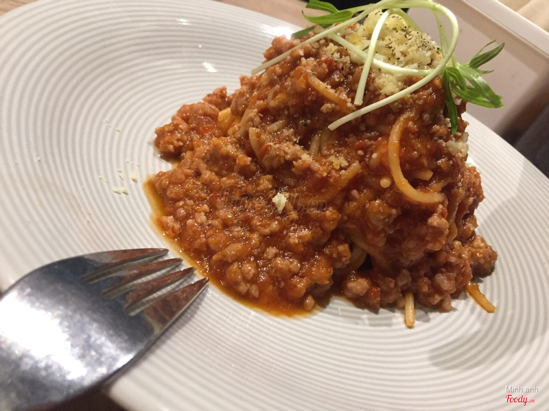 Spaghetti nà. Mỗi lần đến quán là vẫn cứ thích chụp. Yummy!