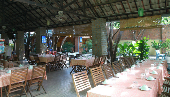 Cây Cảnh Restaurant - Món Việt