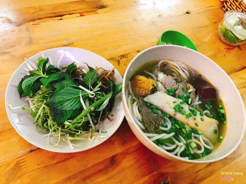 BÚN BÒ HUẾ