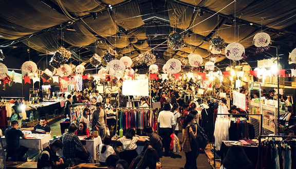 Chợ Đêm Saigon - Lotte Mart
