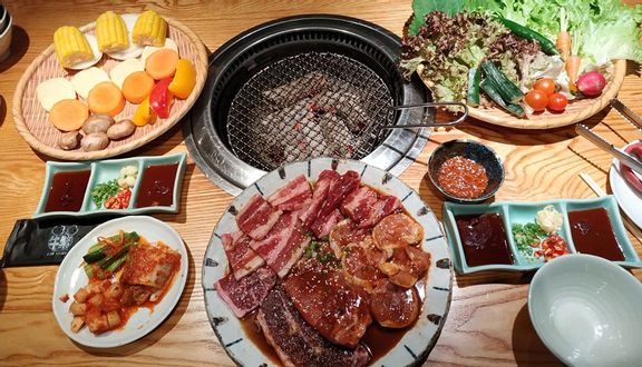 Nướng Nhật Bản TPHCM: Bạn muốn trốn khỏi cuộc sống bận rộn và thưởng thức ẩm thực truyền thống từ Nhật Bản? Hãy đến với nhà hàng chuyên nướng Nhật Bản tại TP.HCM! Với các món ăn đa dạng và tuyệt vời, bạn sẽ tận hưởng được bữa ăn ngon như ở Nhật.