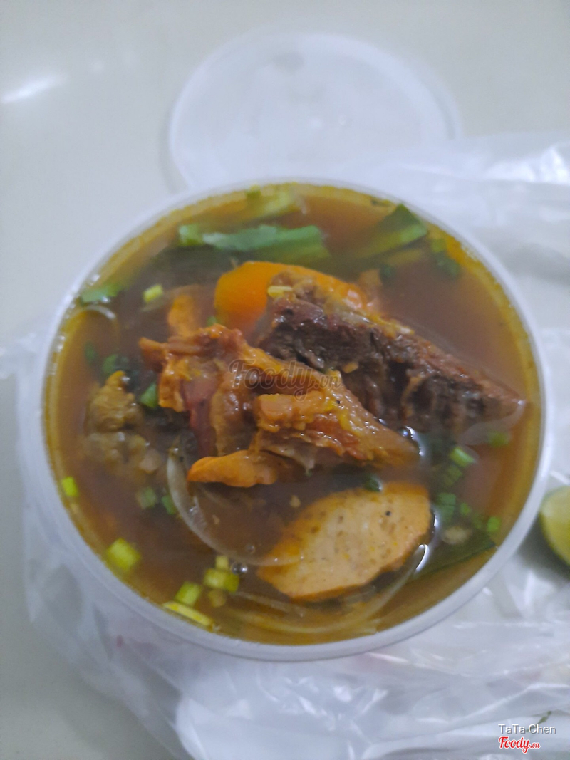 Hủ tiếu mì bò kho