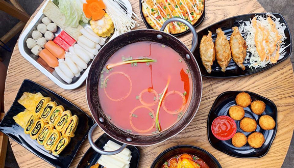 Ăn vặt Biên Hòa Shin 3: Nhâm nhi hương vị đặc trưng của vùng đất Biên Hòa trong món Ăn Vặt Shin 3 thơm ngon hấp dẫn. Cùng gia đình và bạn bè ghé thăm địa chỉ để thưởng thức ẩm thực đường phố độc đáo này nhé!