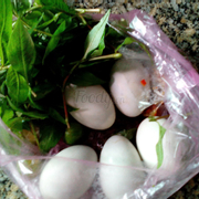 5 trứng Hột vịt lộn luộc 30k