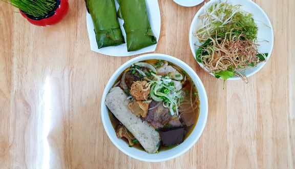 O Vân - Bún Bò Huế & Bánh Canh Cá Lóc