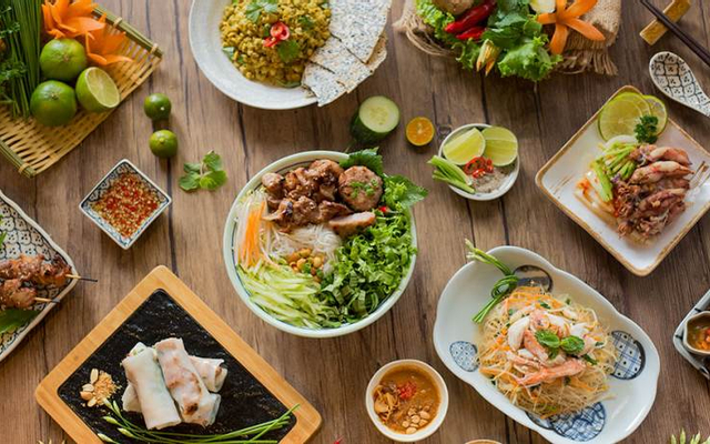 Trống Cơm - Vietnamese Casual Food - Điện Biên Phủ