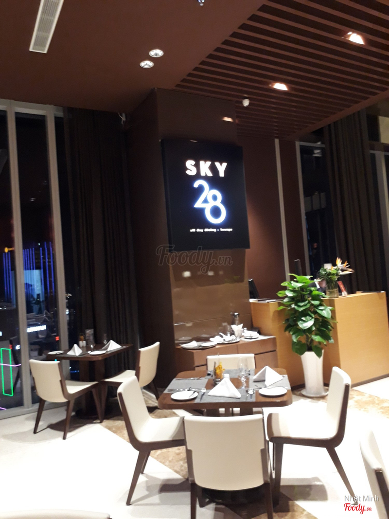 Sky28 restaurant
