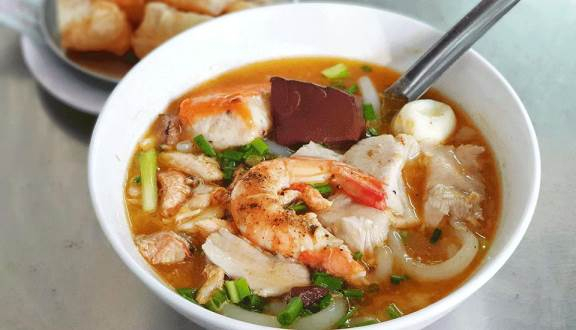 Kim Hoàng - Bánh Canh Cua & Bún Riêu