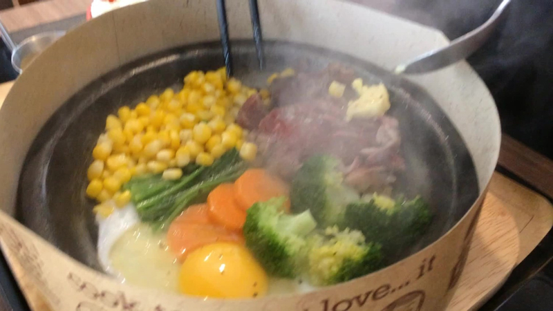 Tenderloin Steam Rice US with eggs