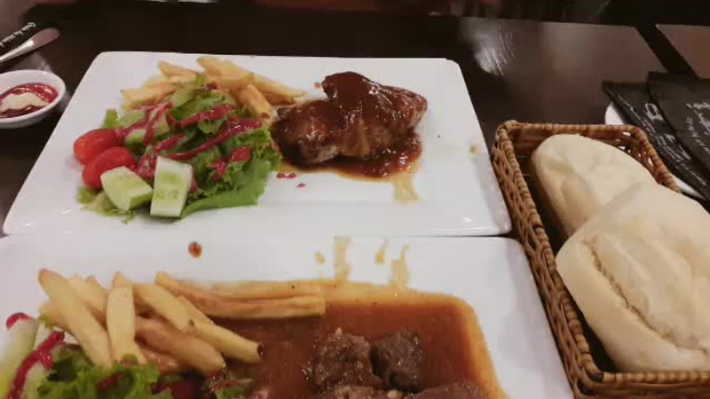 Beefsteak TiTi - Nguyễn Thị Minh Khai