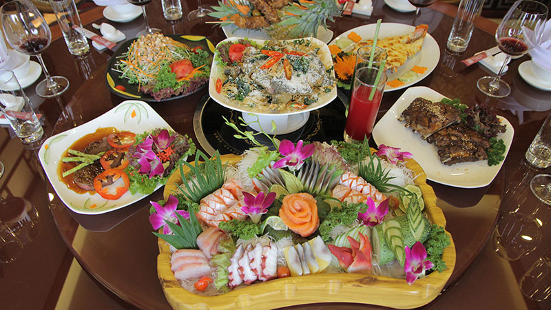 Ra mắt nhà hàng buffet hoành tráng bậc nhất Đà thành