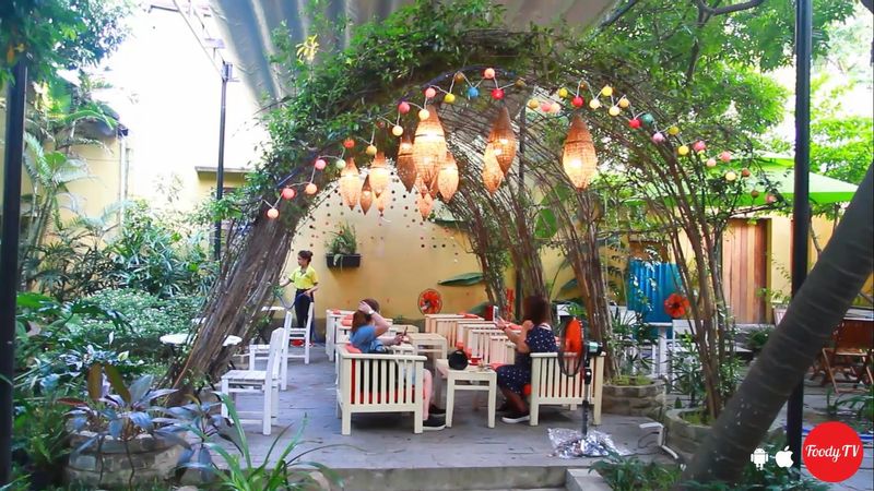 Lạc vào khu vườn cổ tích "QUÁN CAFE HỒ CÁ KOI" xanh mát trên Hòa Khánh